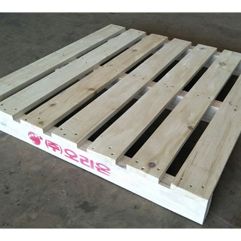 Pallet kê hàng trong kho Pallet kê hàng trong kho