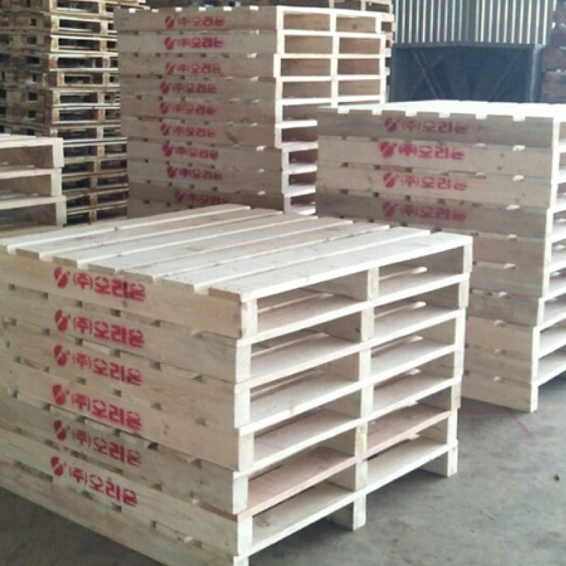 Pallet kê hàng trong kho Pallet kê hàng trong kho