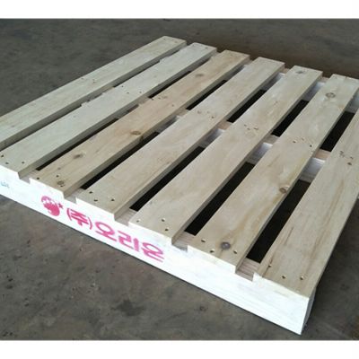 Pallet kê hàng trong kho