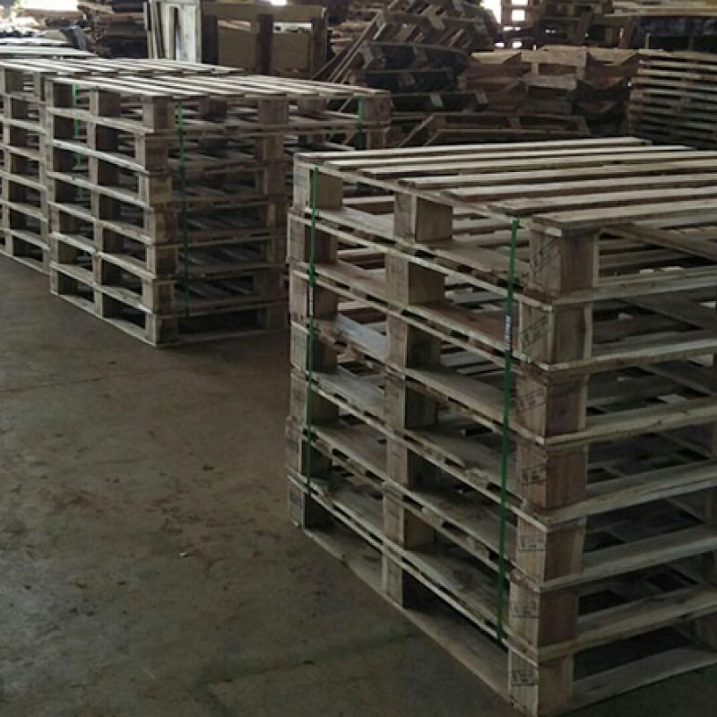 Pallet kê hàng trong kho Pallet kê hàng trong kho