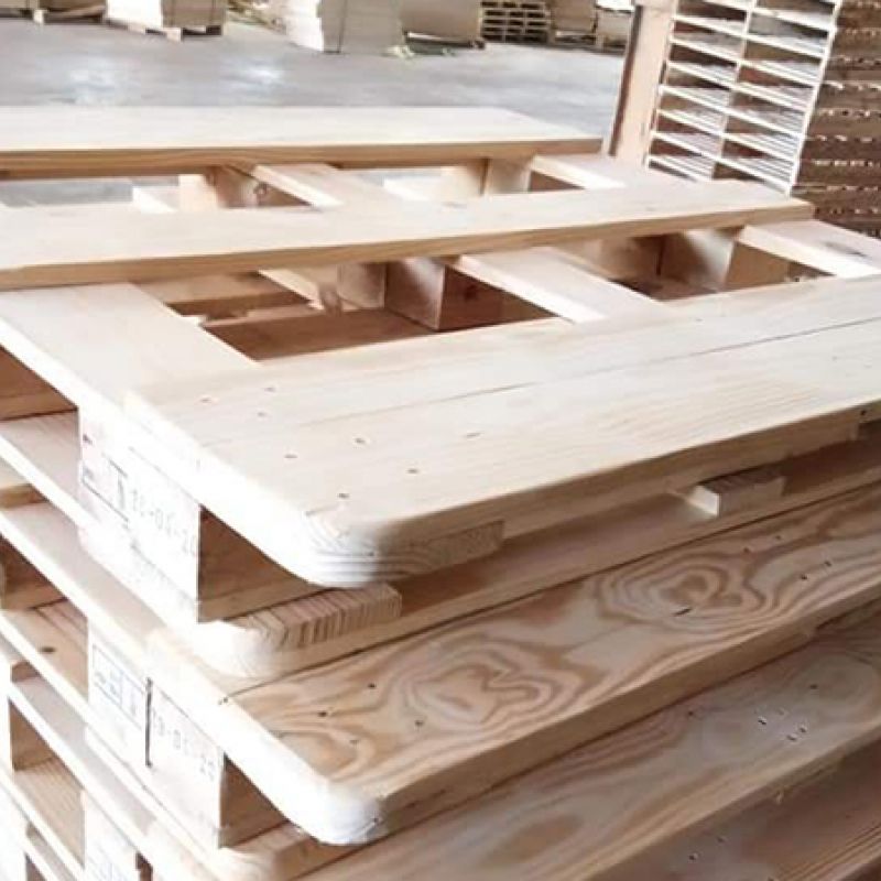 Pallet kê hàng trong kho Pallet kê hàng trong kho