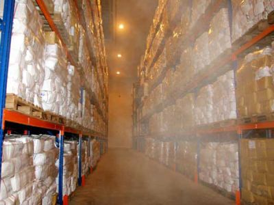 Những lưu ý khi sử dụng pallet gỗ trong kho lạnh