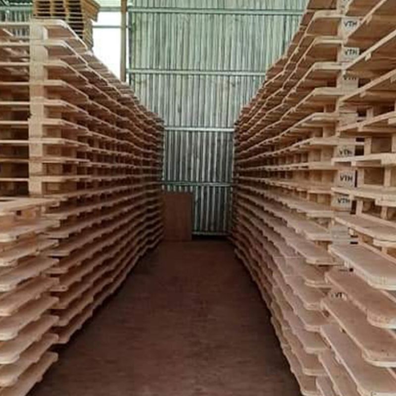 Pallet kê hàng trong kho Pallet kê hàng trong kho