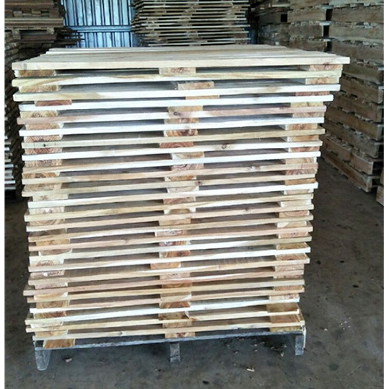 Pallet kê hàng trong kho Pallet kê hàng trong kho