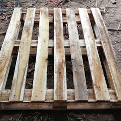 Pallet kê hàng trong kho